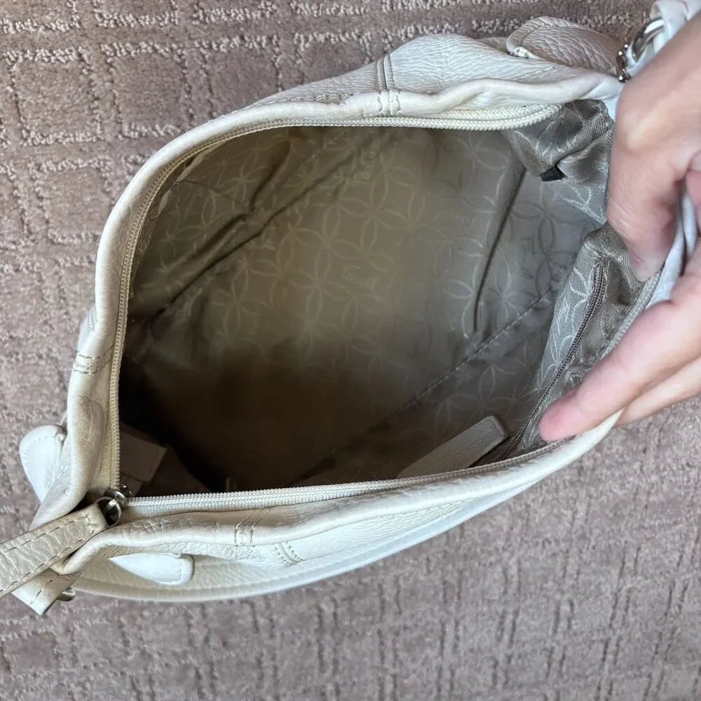 Fossil Cloud White Cargo Hobo Bag Pebbled Leather Cream Purse Zip Up Key Charm